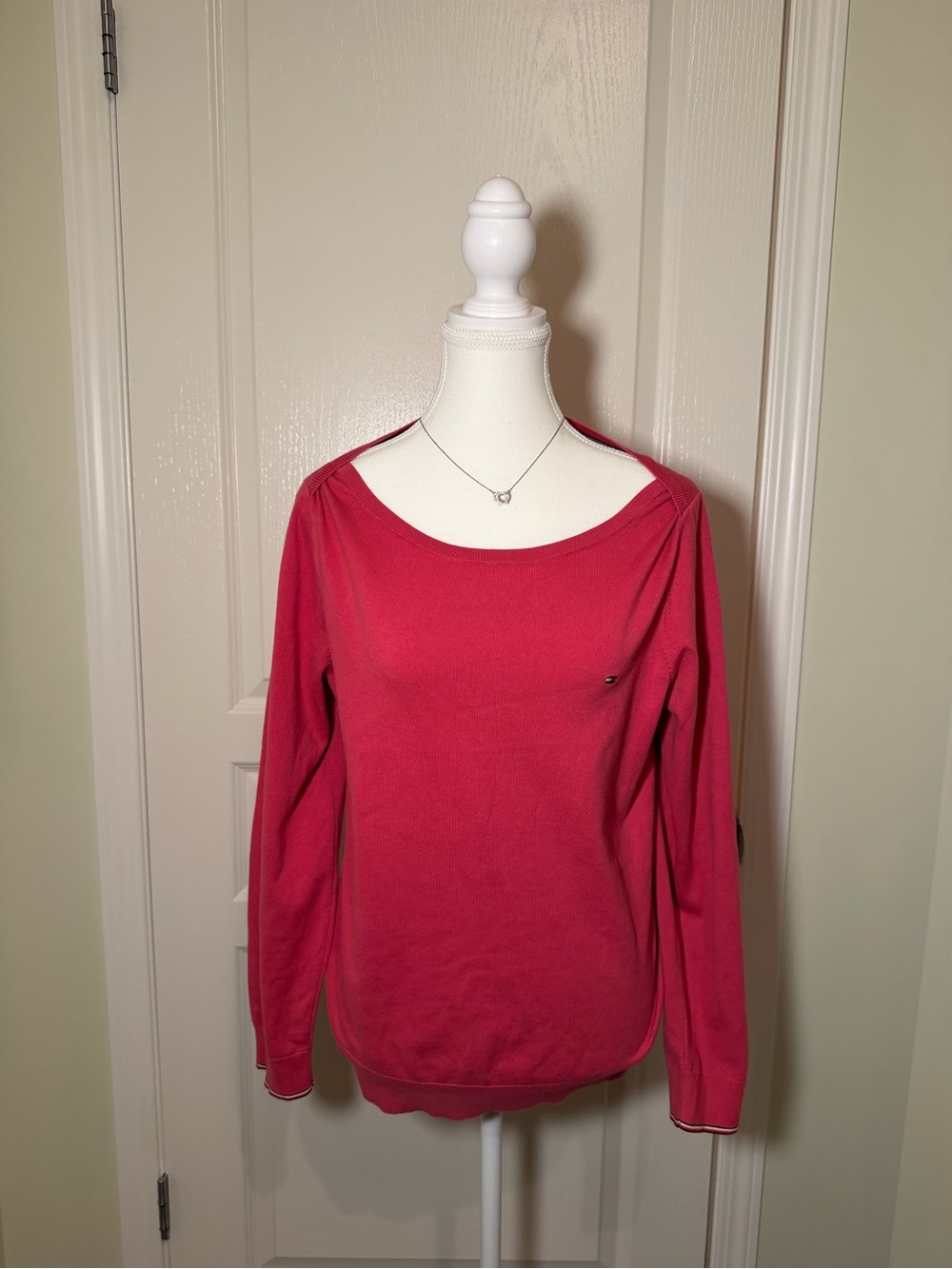 Tommy Hilfiger Women's Red Sweatshirt